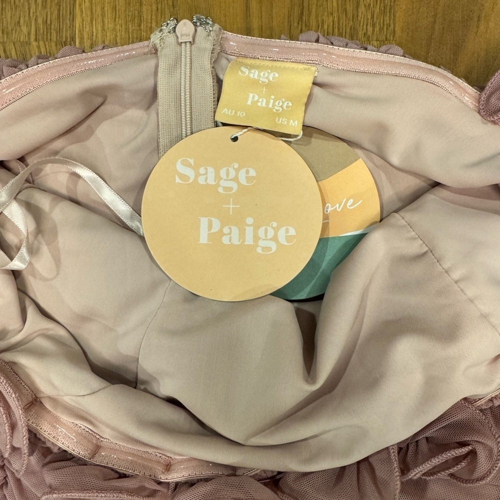 Sage + Paige Blush Ruched Dress โ Size Medium โ NWT - Picture 3 of 7
